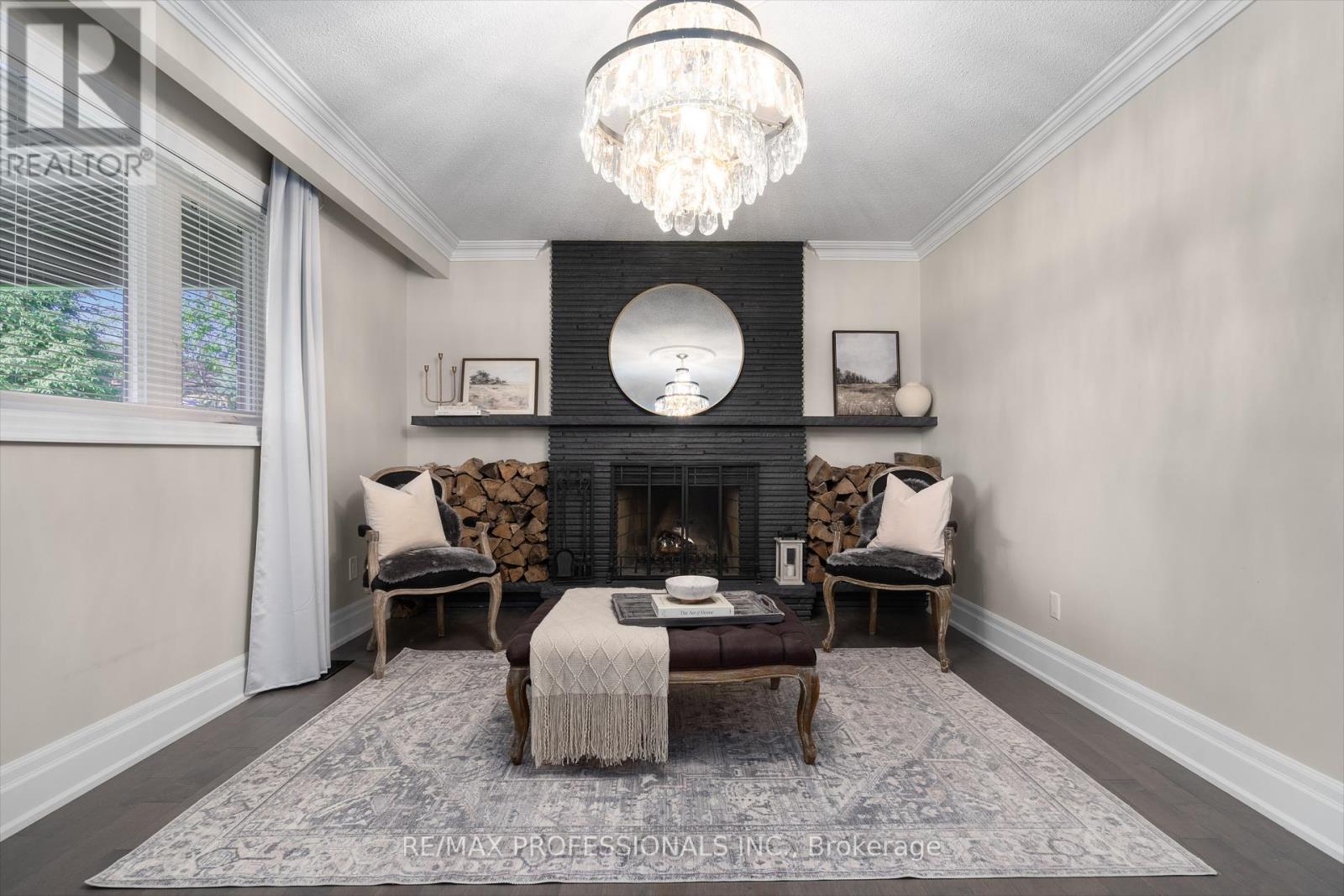 182 Gracefield Avenue, Toronto (Rustic), Ontario  M6L 1L8 - Photo 21 - W12002117
