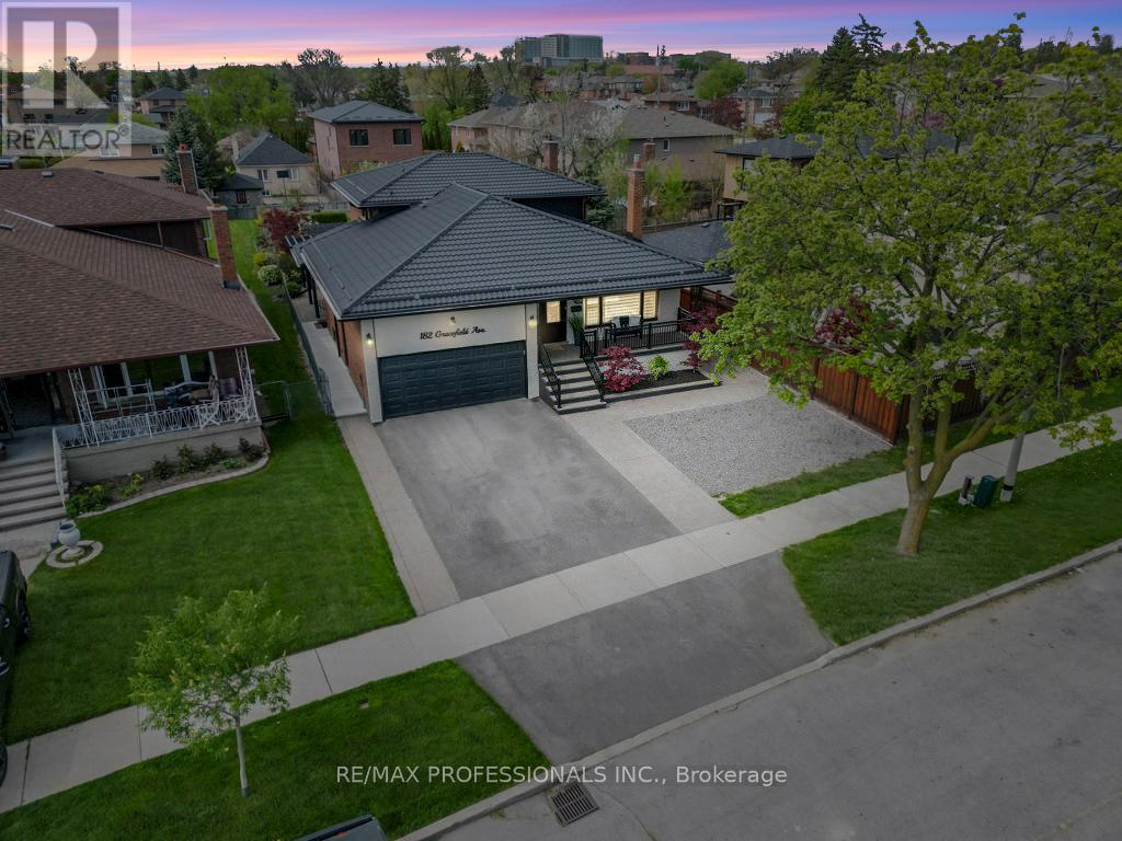 Property at 182 GRACEFIELD AVENUE image 3