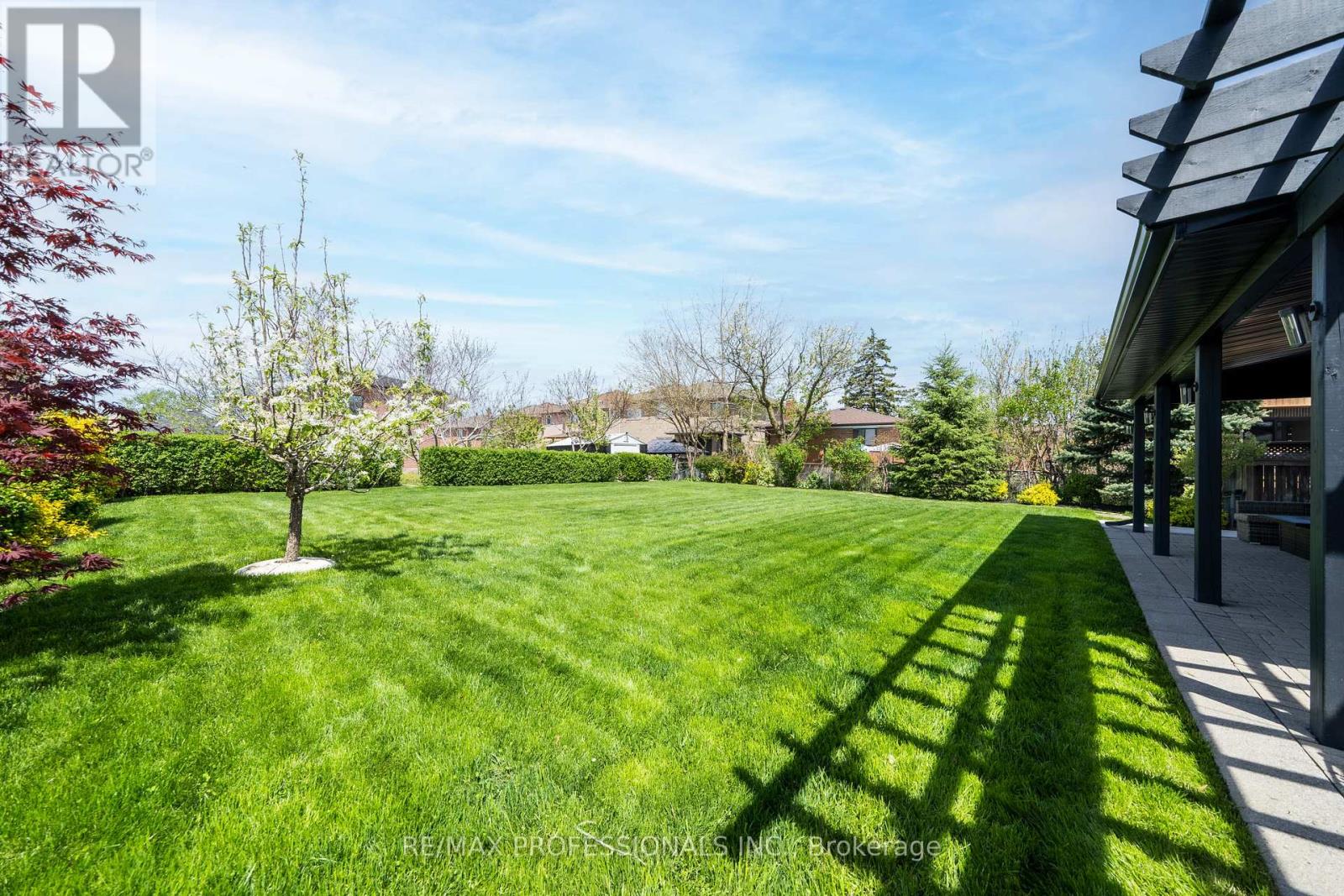 182 Gracefield Avenue, Toronto (Rustic), Ontario  M6L 1L8 - Photo 44 - W12002117