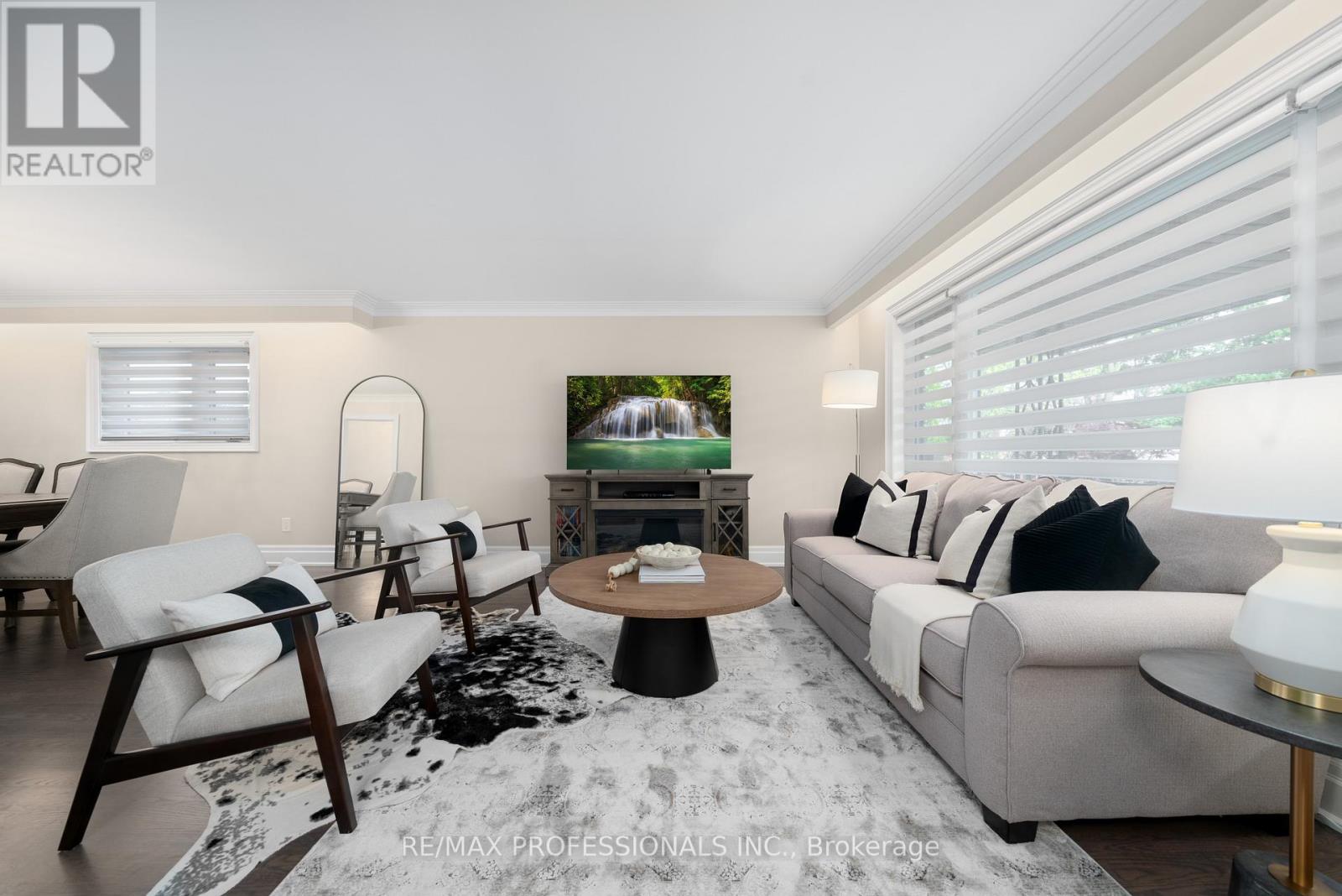 182 Gracefield Avenue, Toronto (Rustic), Ontario  M6L 1L8 - Photo 9 - W12002117
