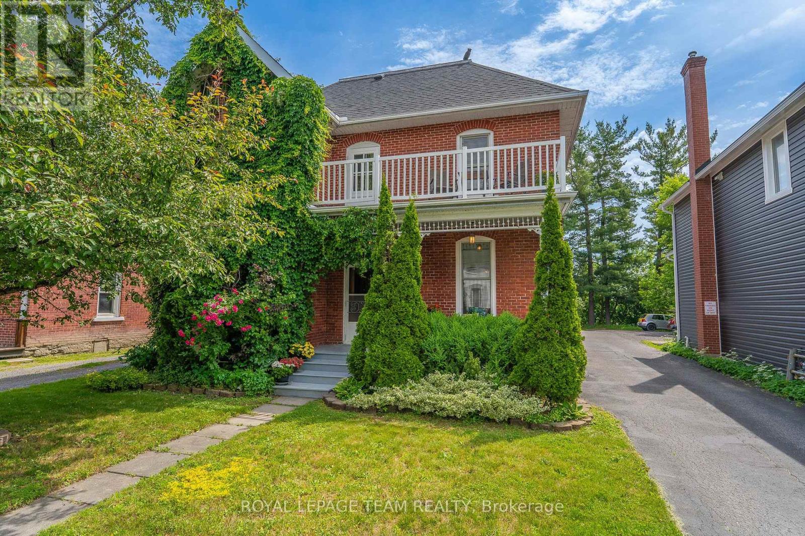 Property at 241 JOHN STREET image 2