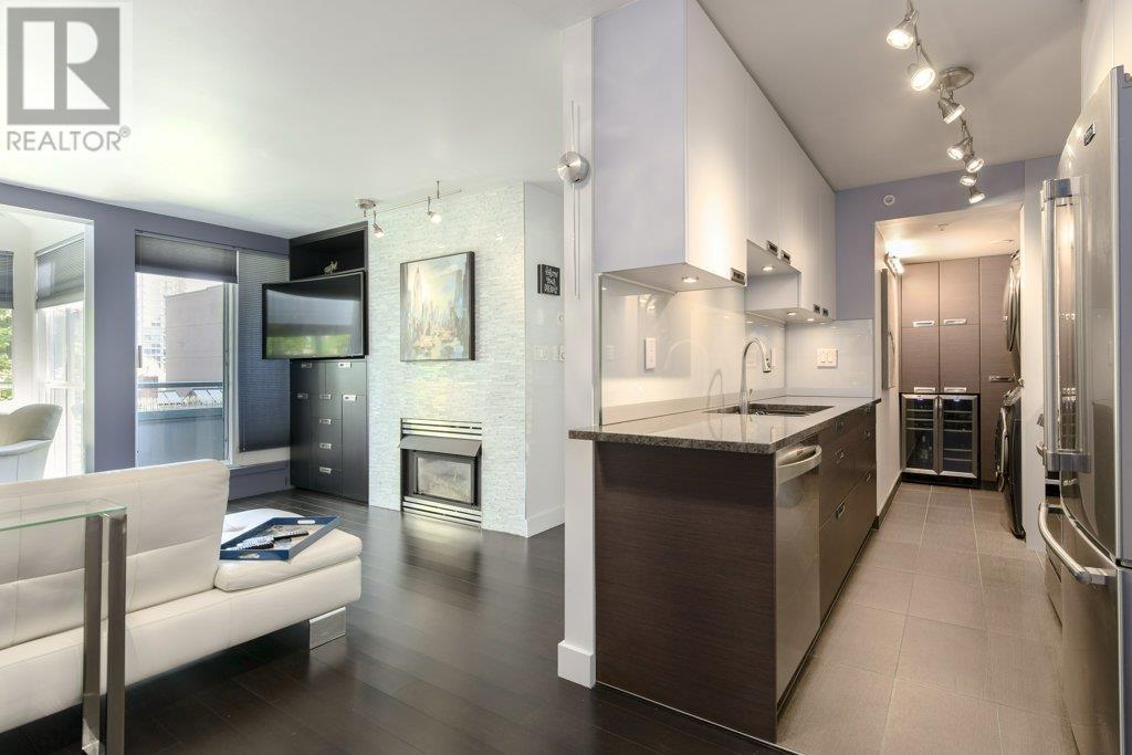 402 939 Homer Street, Vancouver, British Columbia  V6B 2W6 - Photo 2 - R2973838