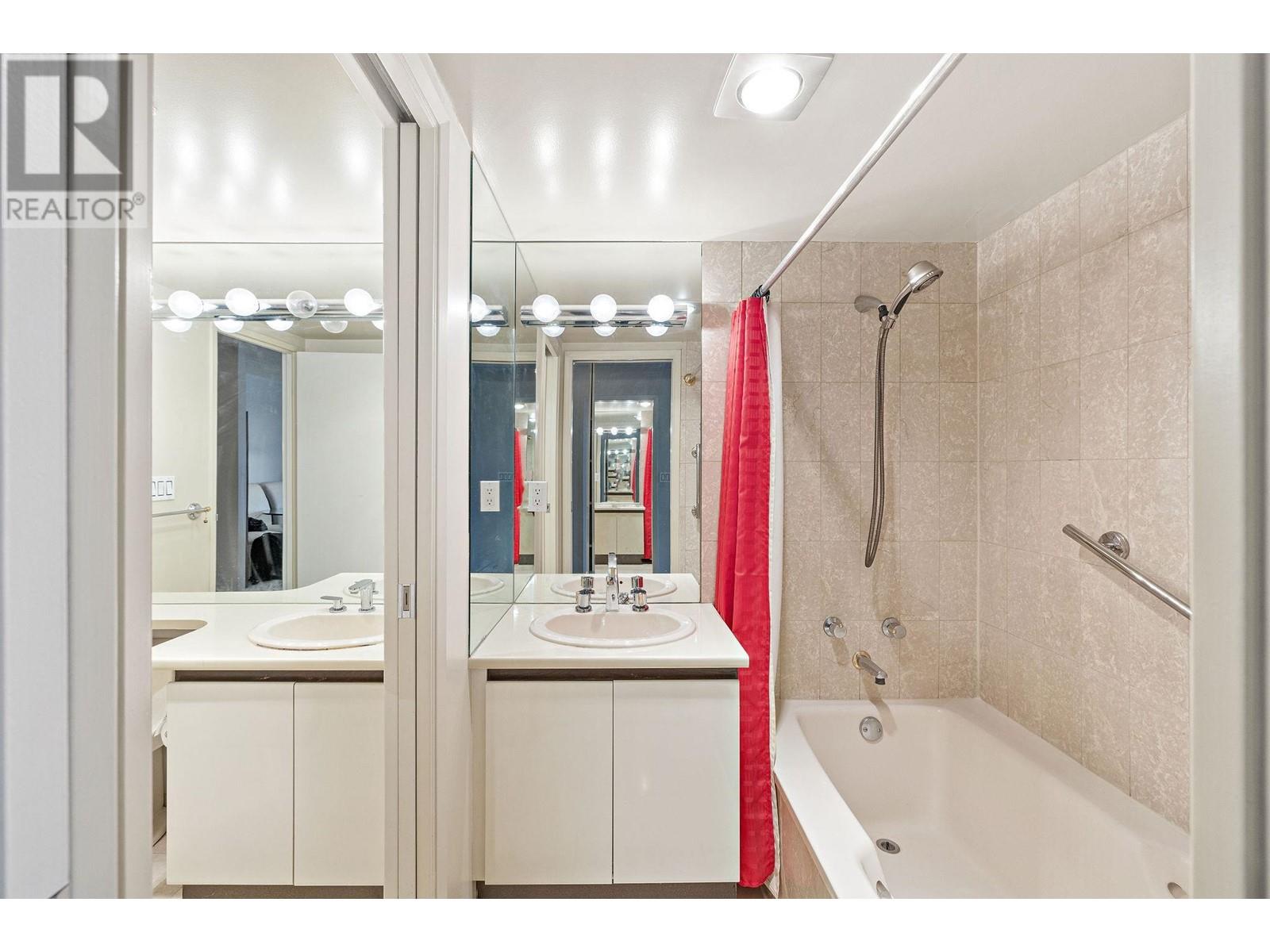 305 1600 Howe Street, Vancouver, British Columbia  V6Z 2L9 - Photo 14 - R2973866