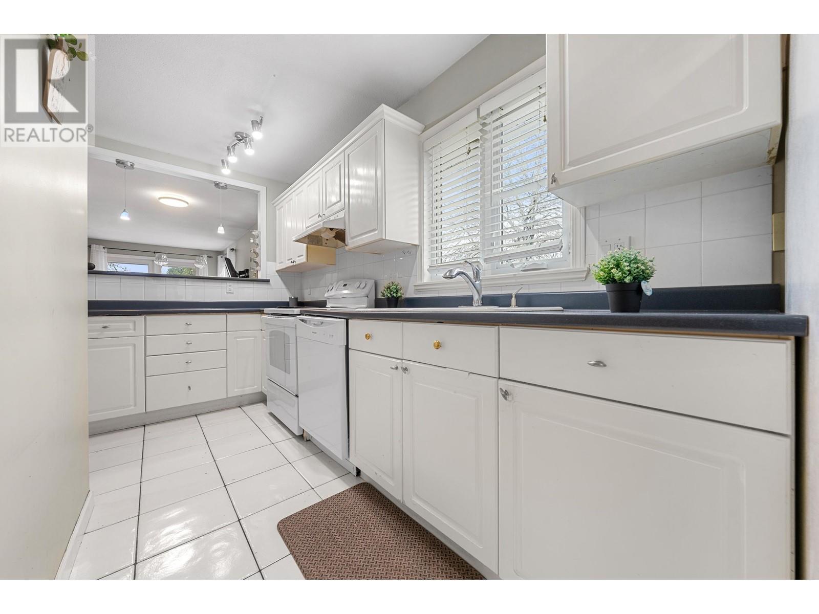 203 1538 Bowser Avenue, North Vancouver, British Columbia  V7P 2Y3 - Photo 19 - R2973879
