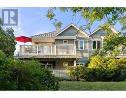 203 1538 BOWSER AVENUE, North Vancouver, British Columbia