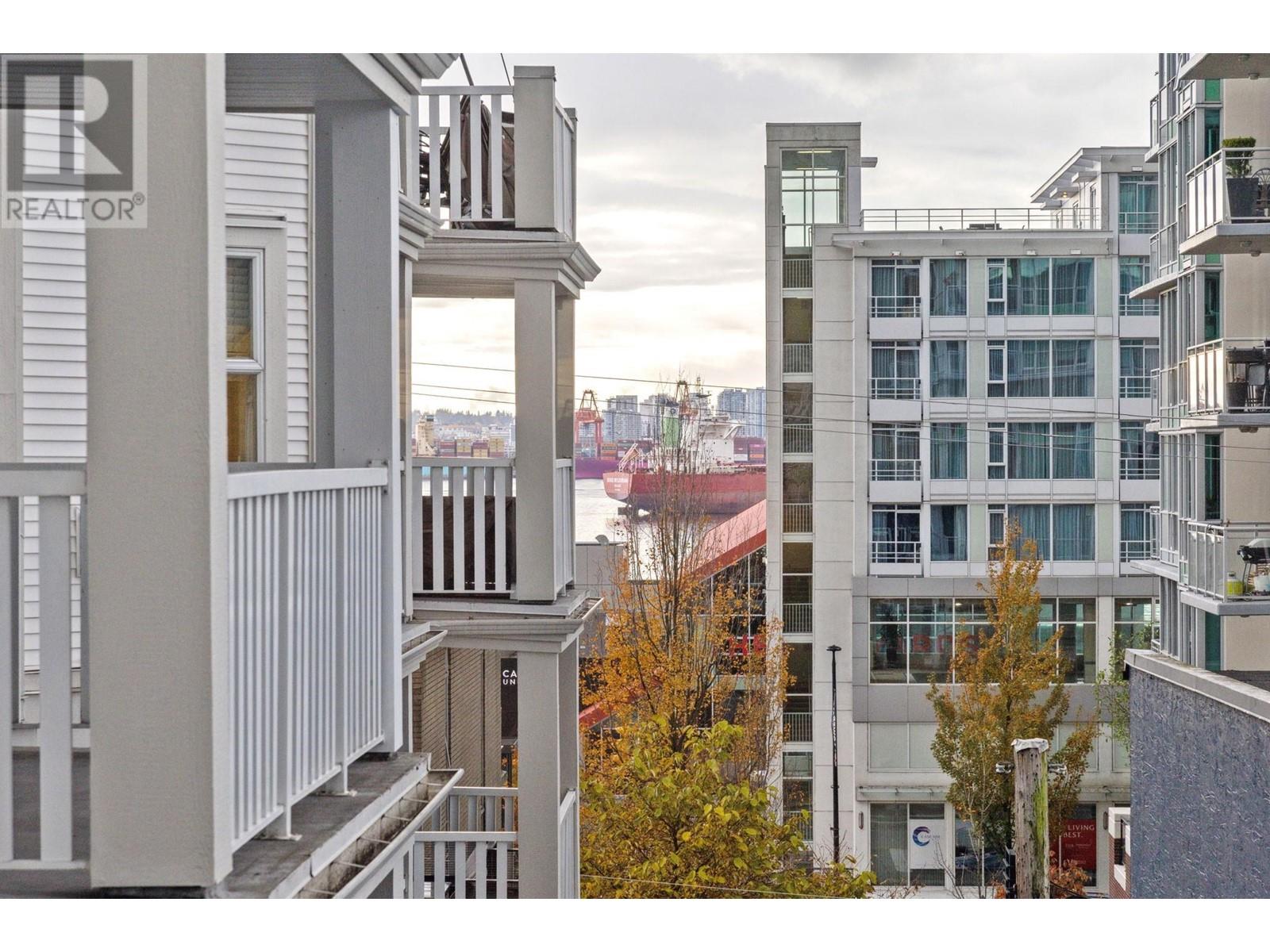 300 137 E 1st Street, North Vancouver, British Columbia  V7L 1B2 - Photo 24 - R2973881