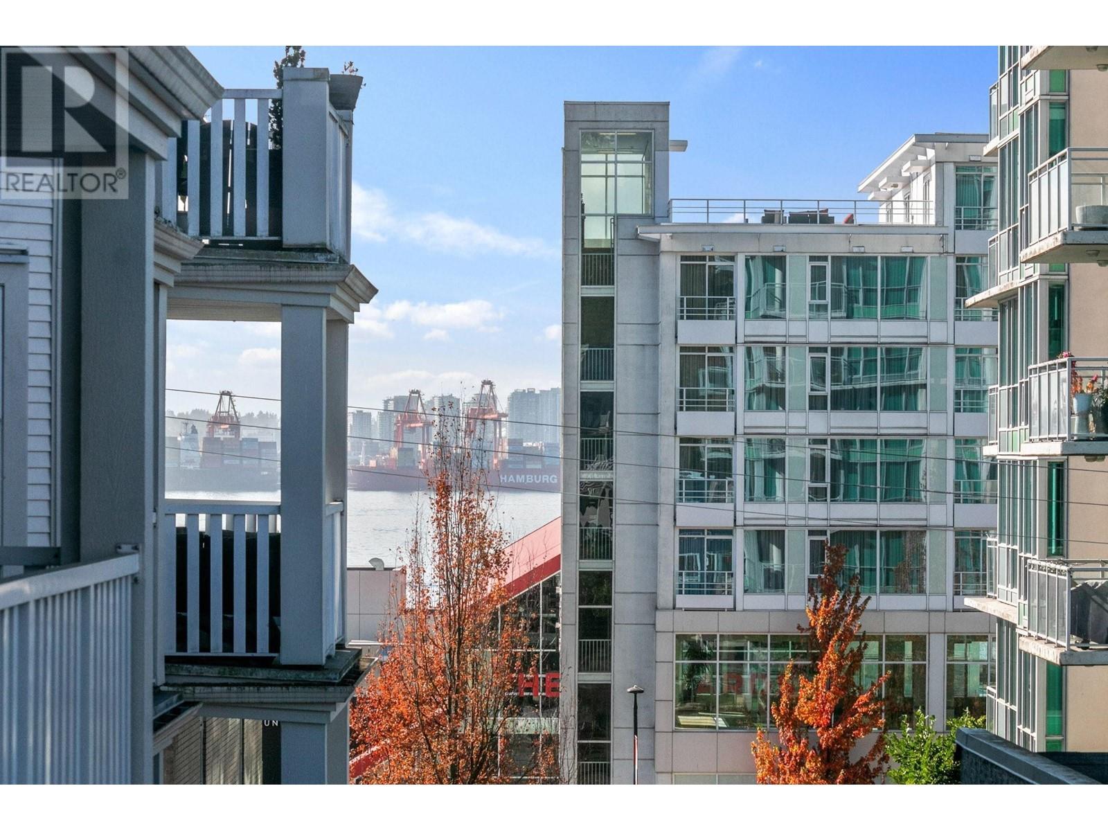 300 137 E 1st Street, North Vancouver, British Columbia  V7L 1B2 - Photo 33 - R2973881