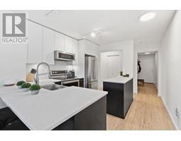 300 137 E 1ST STREET, North Vancouver, British Columbia