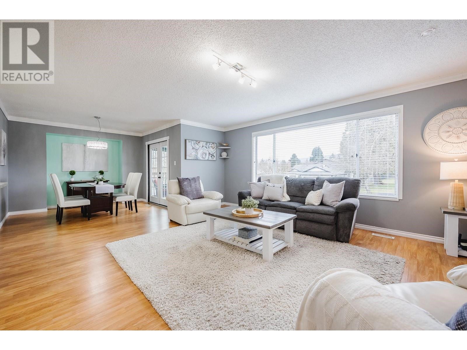 20492 Thorne Avenue, Maple Ridge, British Columbia  V2X 8T8 - Photo 7 - R2973834