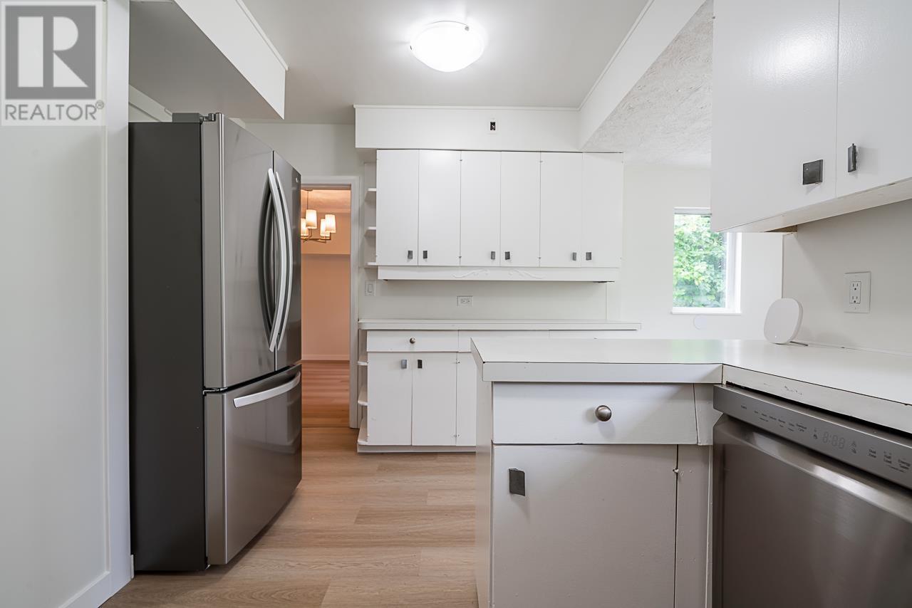 Listing Picture 14 of 29 : 6689 GRANVILLE STREET, Vancouver / 溫哥華 - 魯藝地產 Yvonne Lu Group - MLS Medallion Club Member