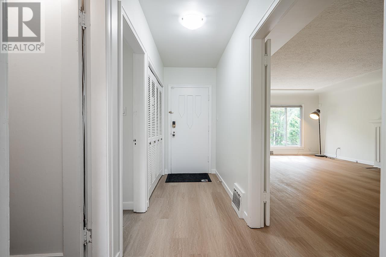 Listing Picture 20 of 29 : 6689 GRANVILLE STREET, Vancouver / 溫哥華 - 魯藝地產 Yvonne Lu Group - MLS Medallion Club Member