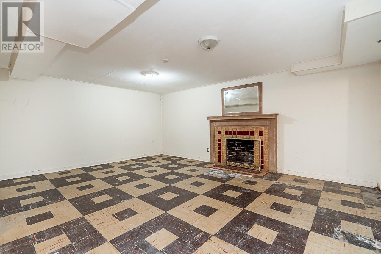 Listing Picture 22 of 29 : 6689 GRANVILLE STREET, Vancouver / 溫哥華 - 魯藝地產 Yvonne Lu Group - MLS Medallion Club Member