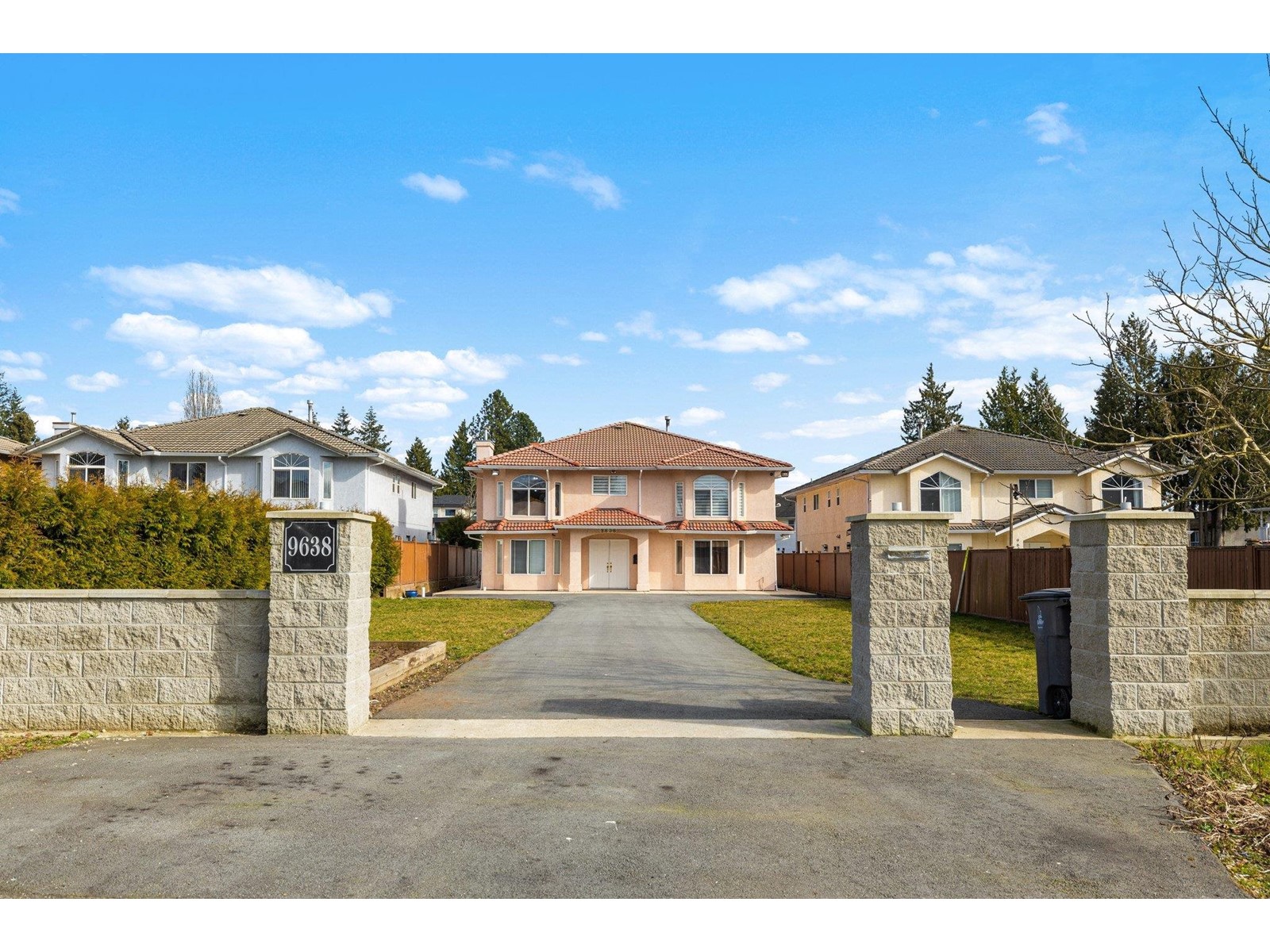 9638 131 STREET, surrey, British Columbia