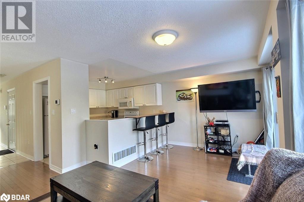 430 Mapleview Drive E Unit# 34, Barrie, Ontario  L4N 0R9 - Photo 11 - 40702446