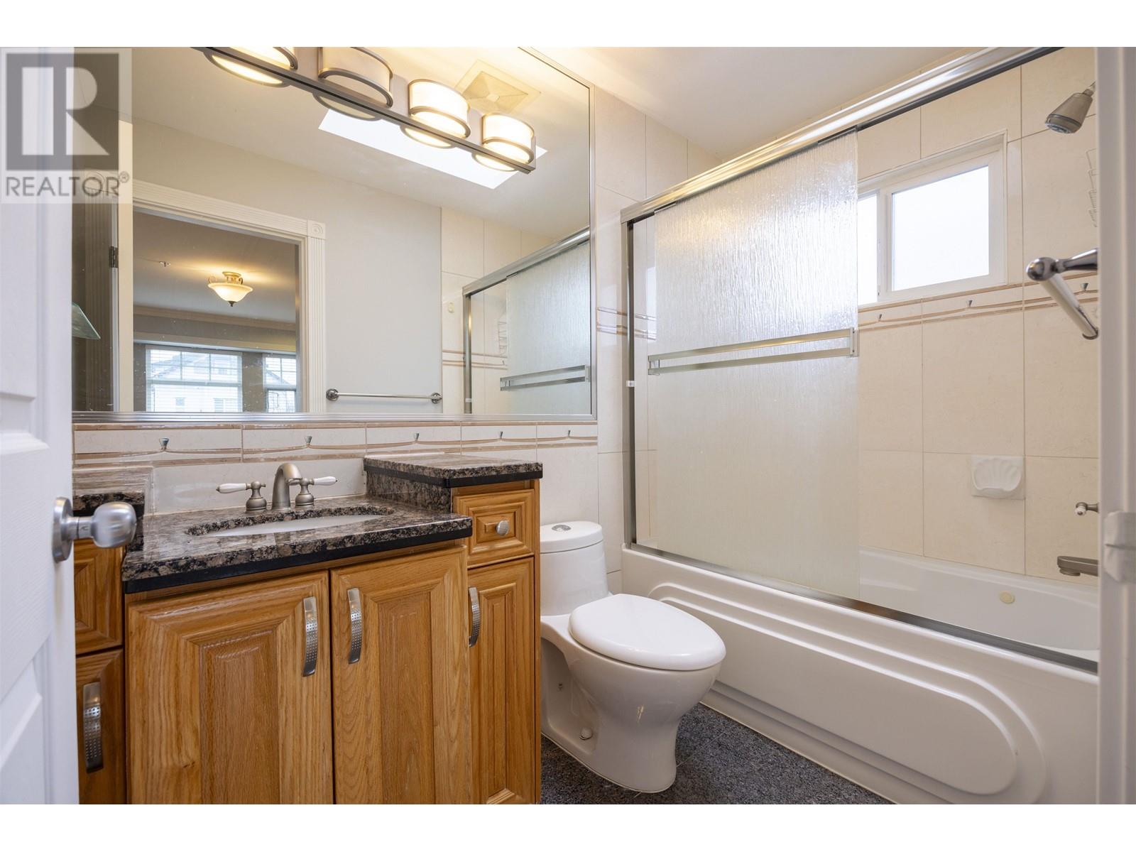 3311 44th E Avenue, Vancouver, British Columbia  V5R 3B3 - Photo 11 - R2971248