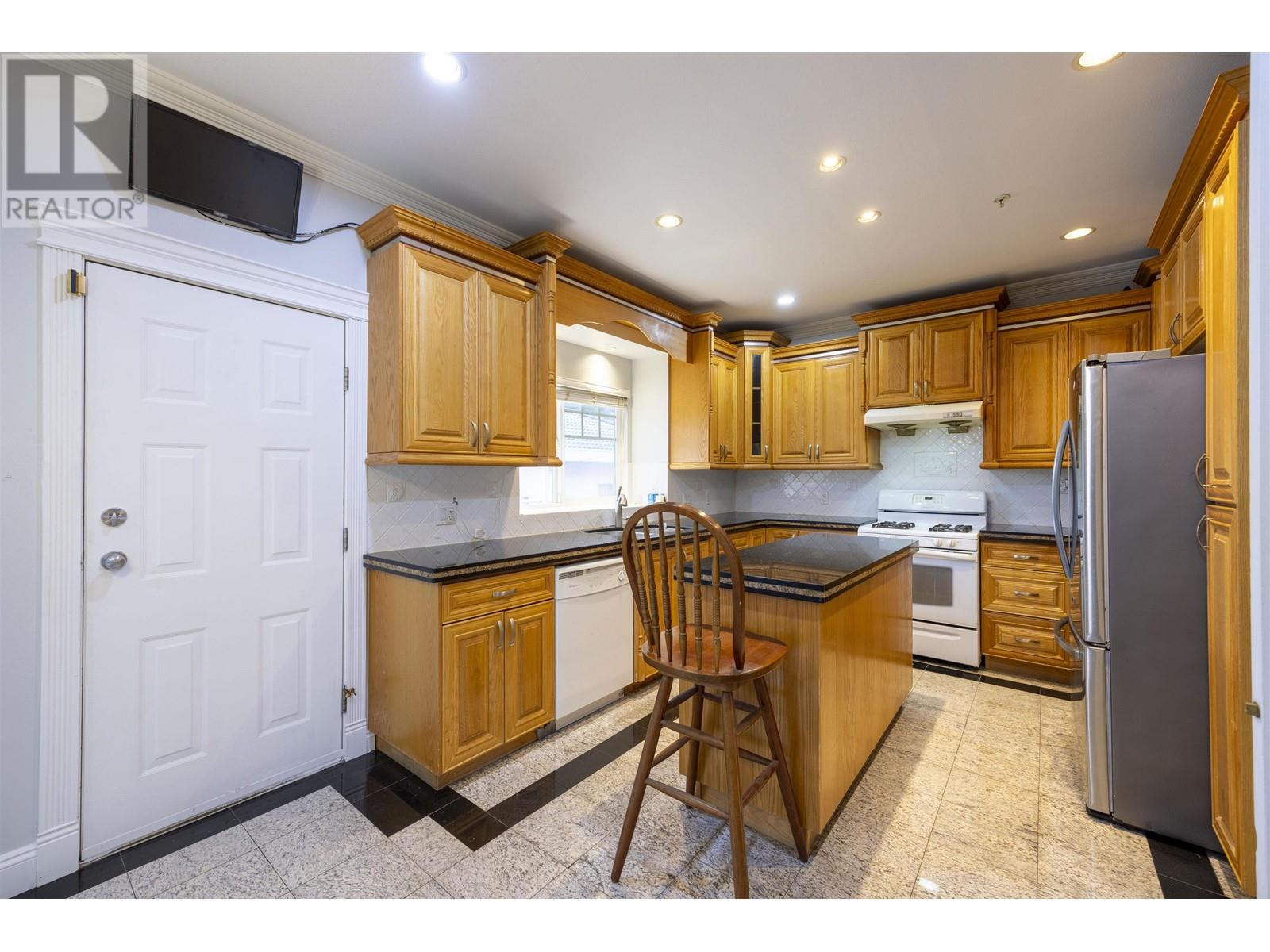 3311 44th E Avenue, Vancouver, British Columbia  V5R 3B3 - Photo 13 - R2971248
