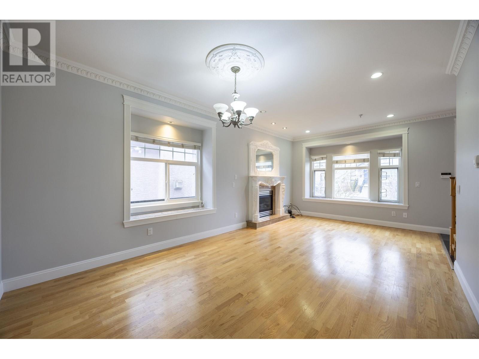 3311 44th E Avenue, Vancouver, British Columbia  V5R 3B3 - Photo 7 - R2971248