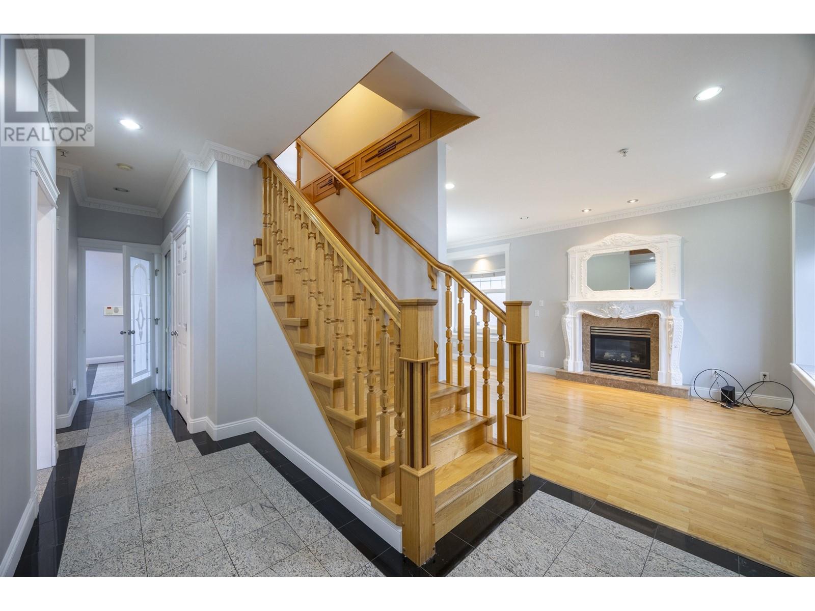 3311 44th E Avenue, Vancouver, British Columbia  V5R 3B3 - Photo 4 - R2971248
