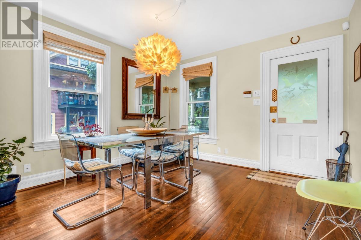 Property at 1117 PENDRELL STREET image 3