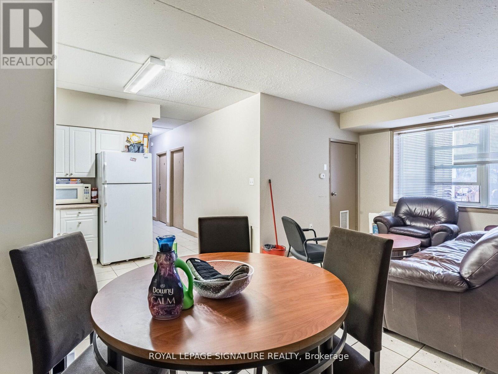 206 - 251 Lester Street, Waterloo, Ontario  N2L 3W6 - Photo 6 - X12002293