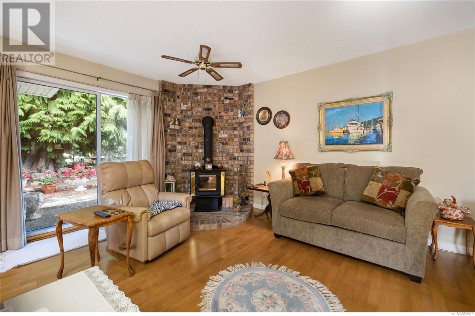 591 Moresby Ave, Qualicum Beach, British Columbia  V9K 1J6 - Photo 6 - 989579