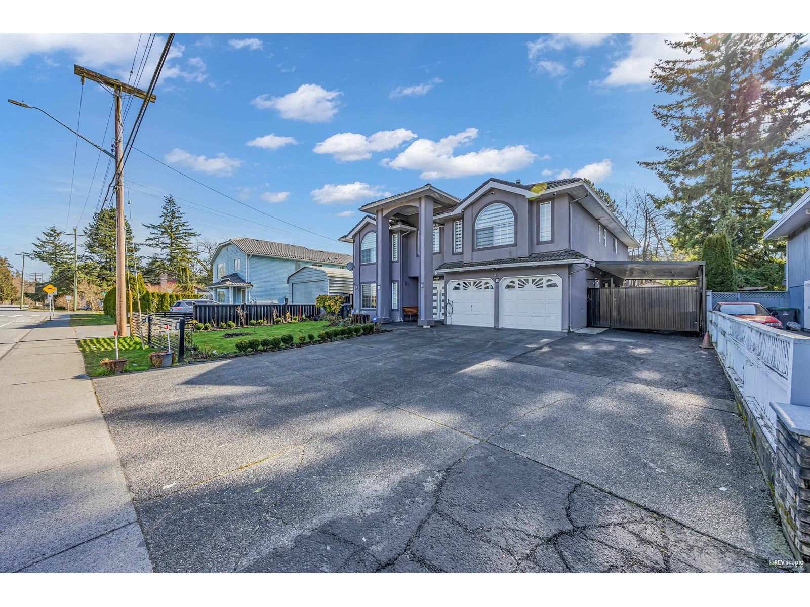 Property at 12376 100 AVENUE image 2