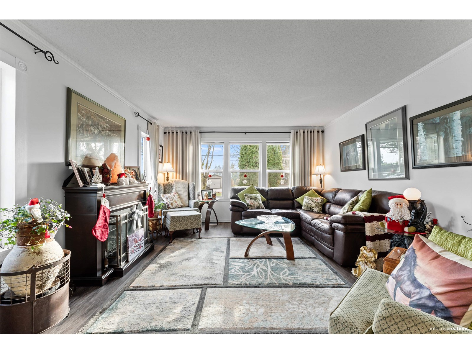 Property at 17307 58 AVENUE image 2