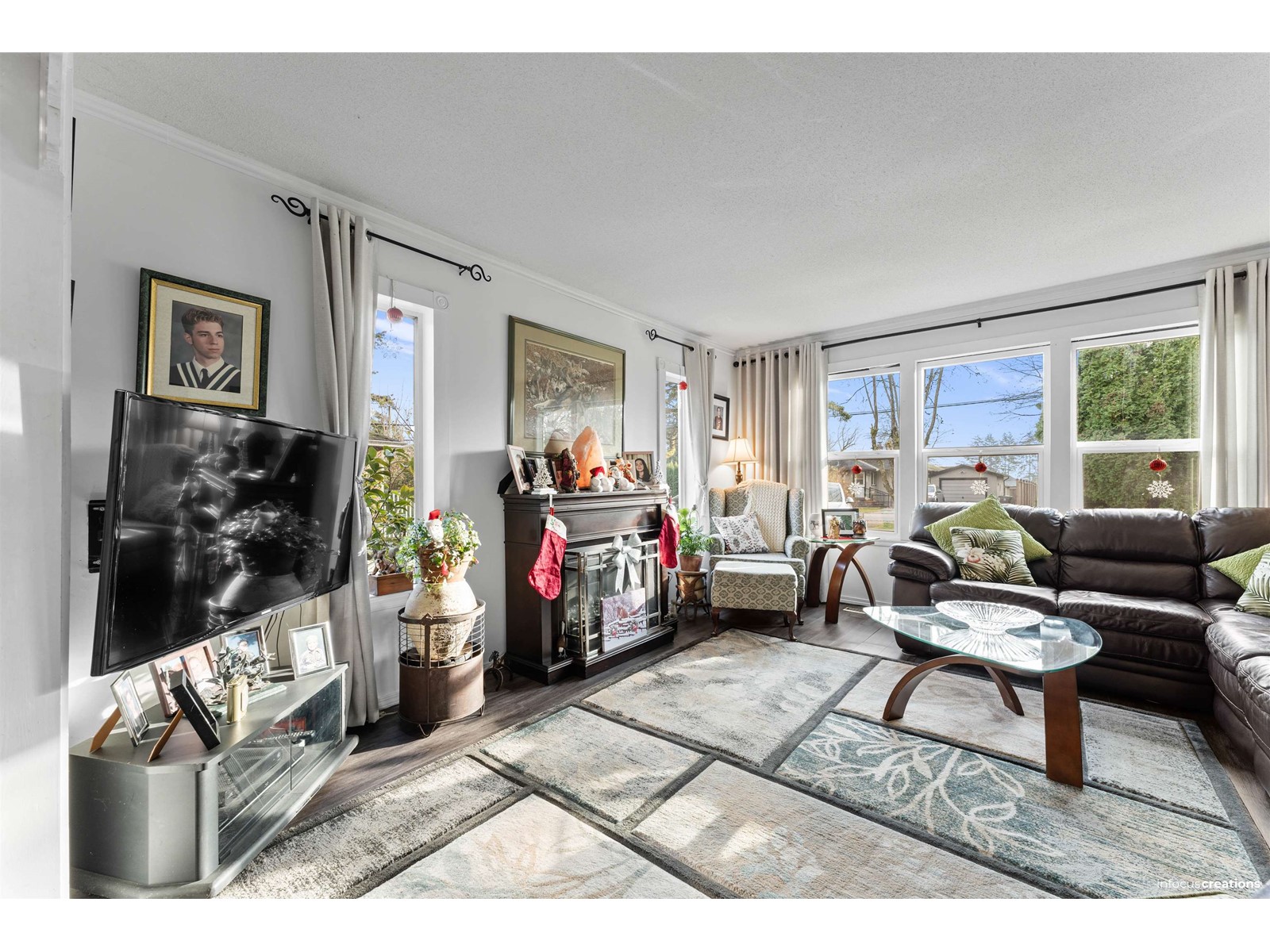 Property at 17307 58 AVENUE image 3