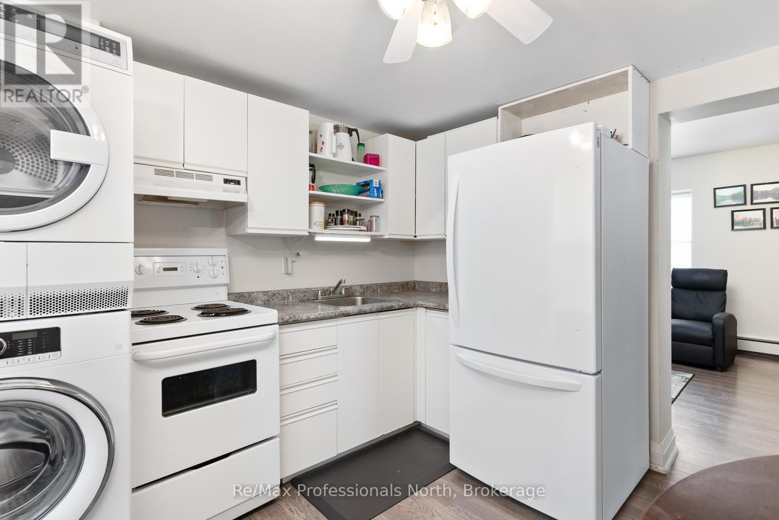 73 Coldwater Street E, Orillia, Ontario  L3V 1W6 - Photo 13 - S12002255