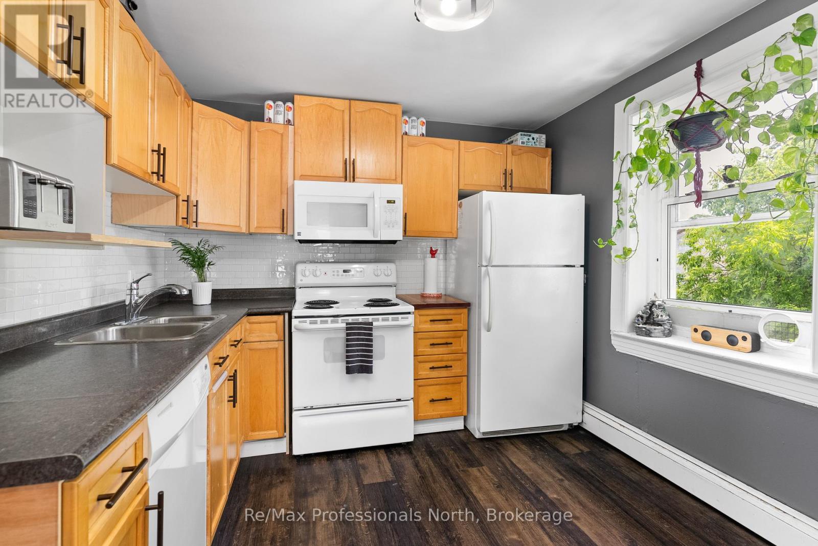 73 Coldwater Street E, Orillia, Ontario  L3V 1W6 - Photo 30 - S12002255