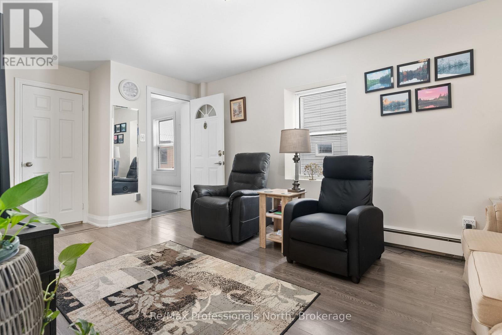 73 Coldwater Street E, Orillia, Ontario  L3V 1W6 - Photo 8 - S12002272