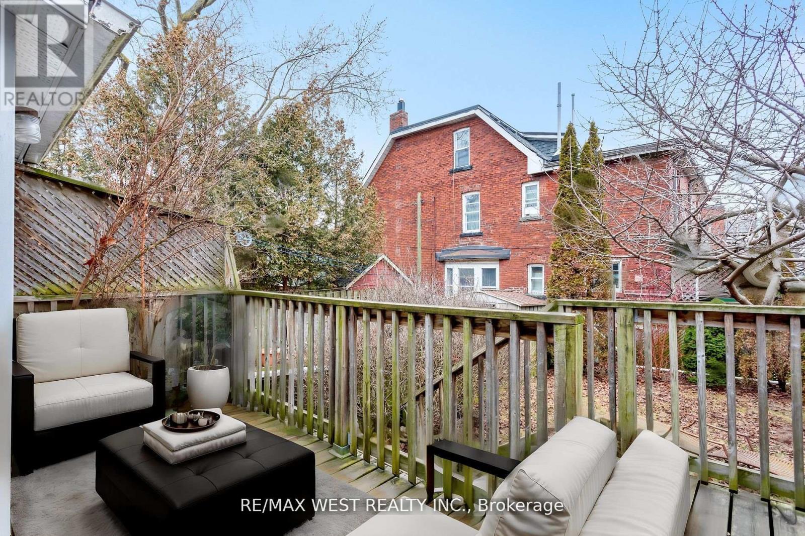 96 Roncesvalles Avenue, Toronto, Ontario  M6R 2K8 - Photo 17 - W9767970