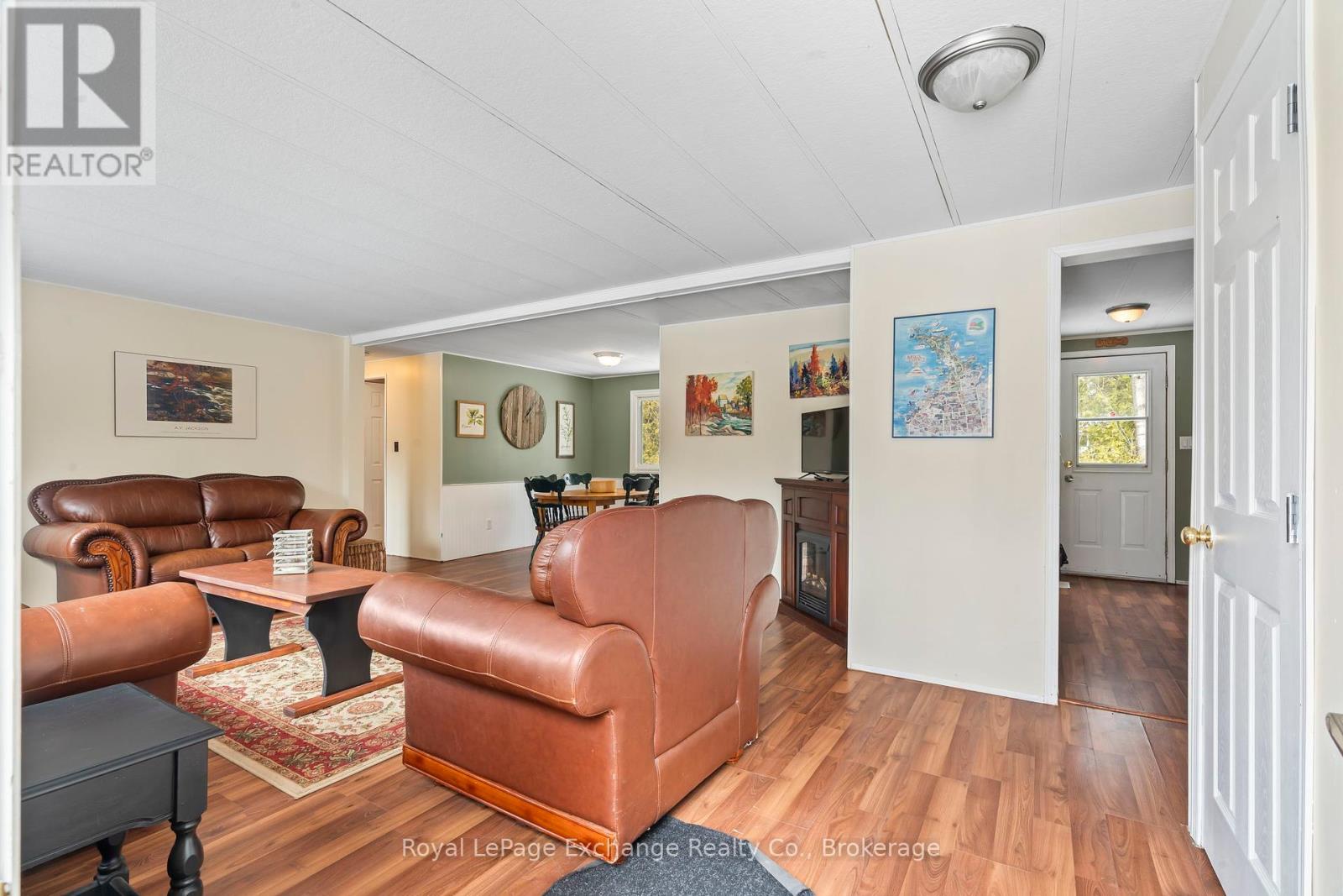 184 Scotts Point Road, Kincardine, Ontario  N0G 2T0 - Photo 2 - X12002273