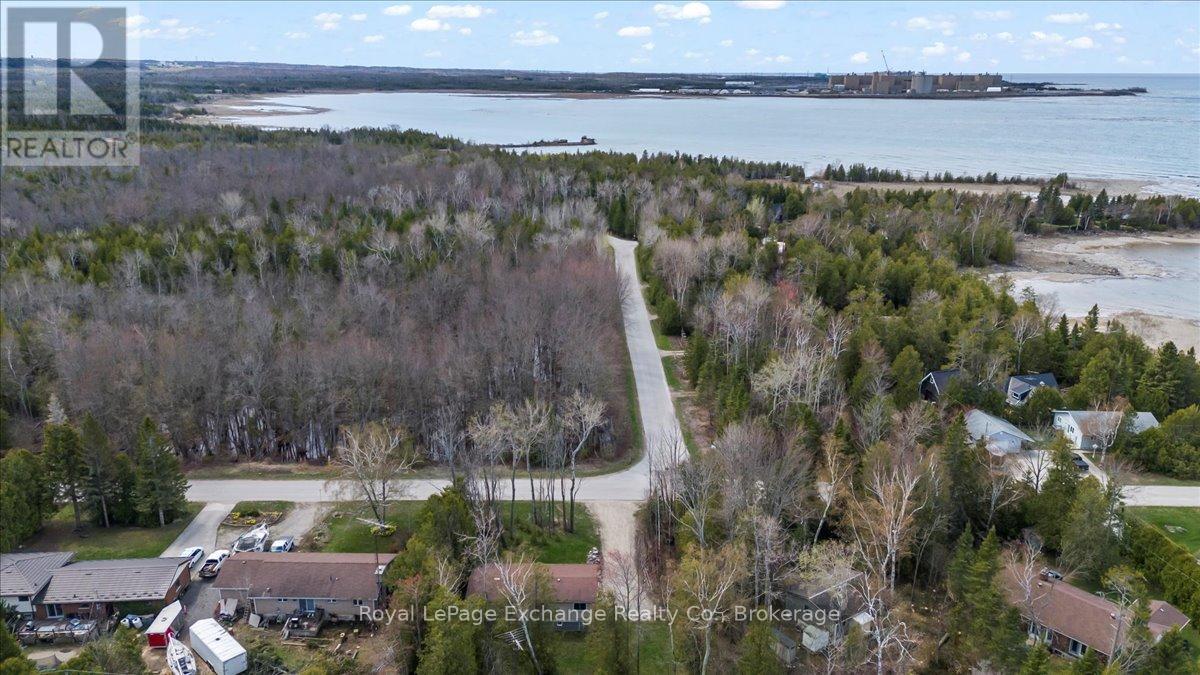 184 Scotts Point Road, Kincardine, Ontario  N0G 2T0 - Photo 29 - X12002273