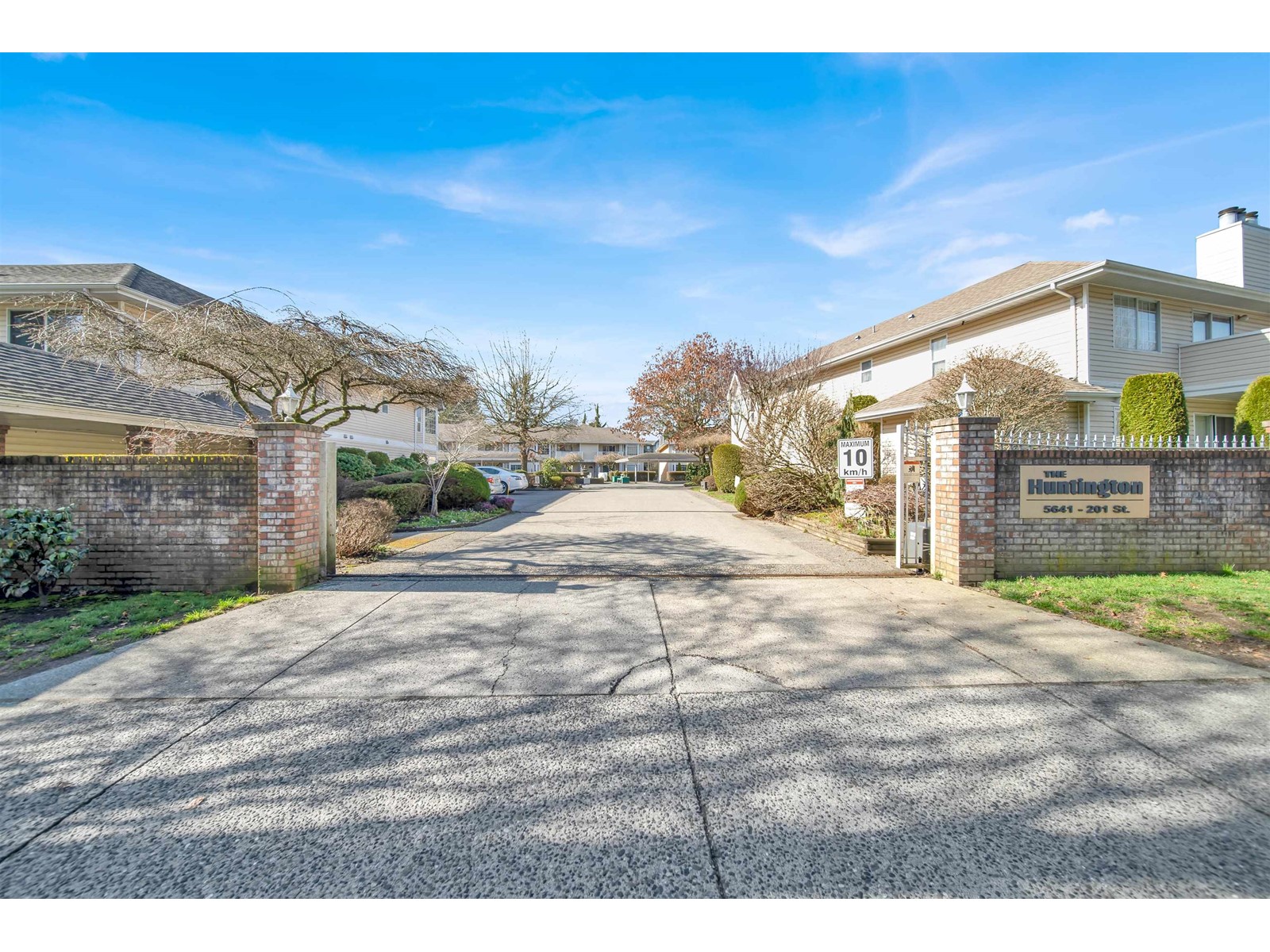 232 5641 201 Street, Langley, British Columbia  V3A 8A4 - Photo 3 - R2972689