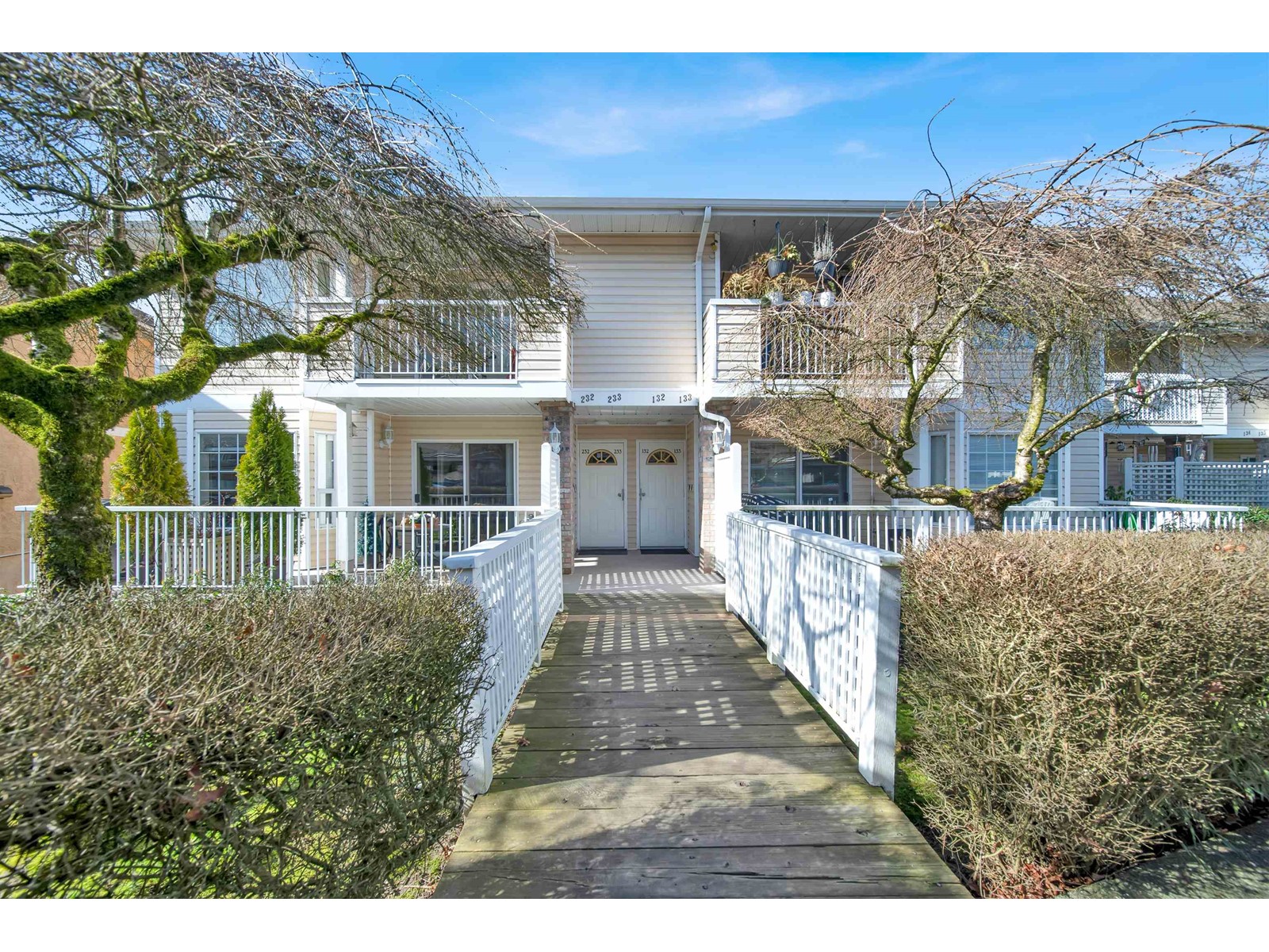 232 5641 201 STREET, langley, British Columbia