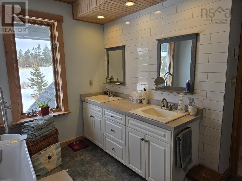 164 Kenomee Heights Lane, Upper Economy, Nova Scotia  B0M 1J0 - Photo 24 - 202504194
