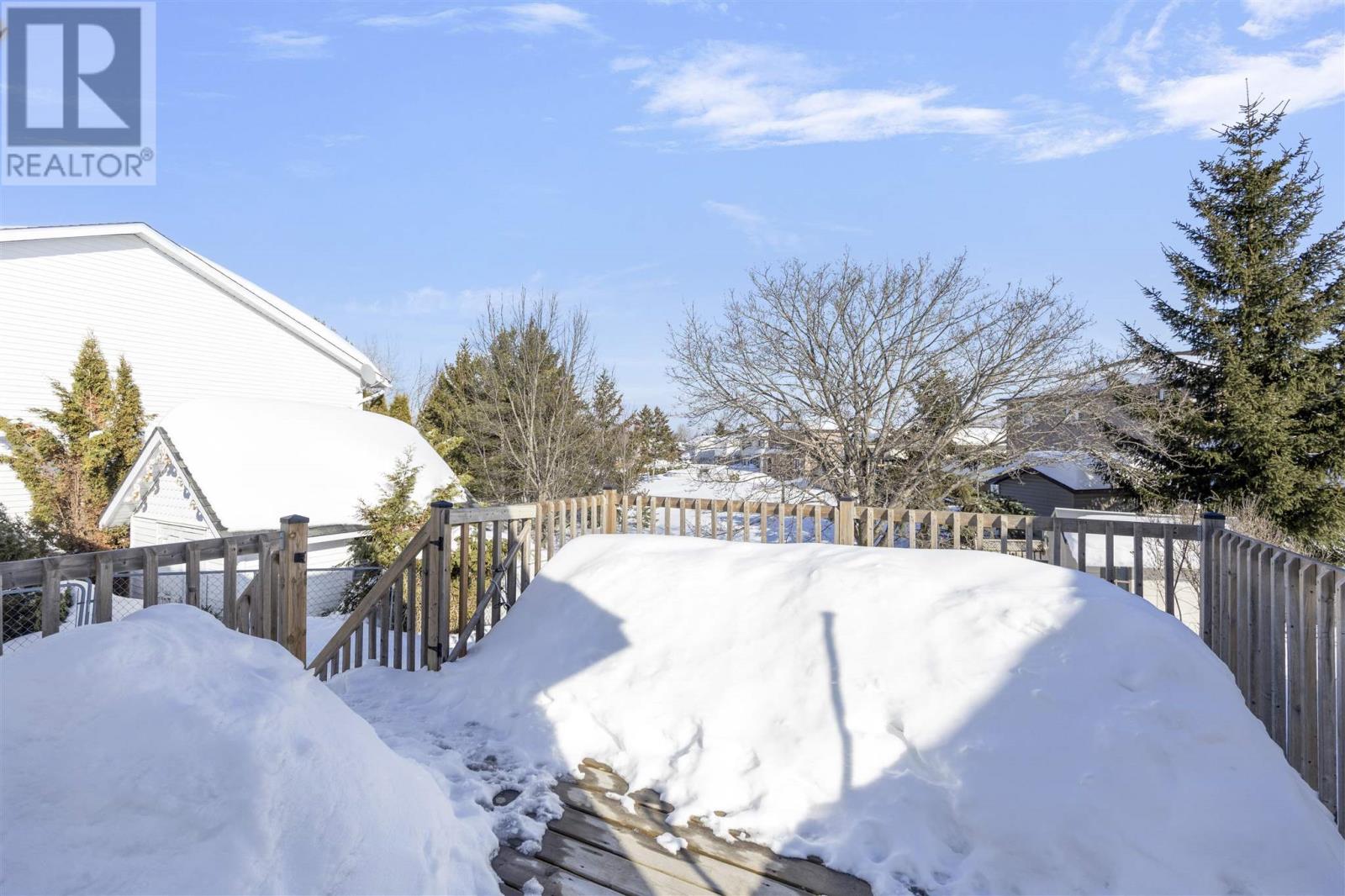 1068 Lake St, Sault Ste. Marie, Ontario  P6B 6B6 - Photo 25 - SM250384
