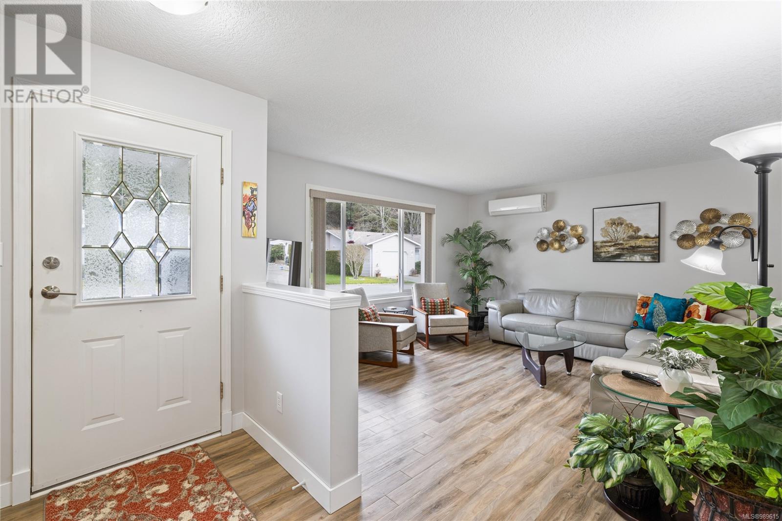 Property at 3635 Rockcliffe Dr image 4