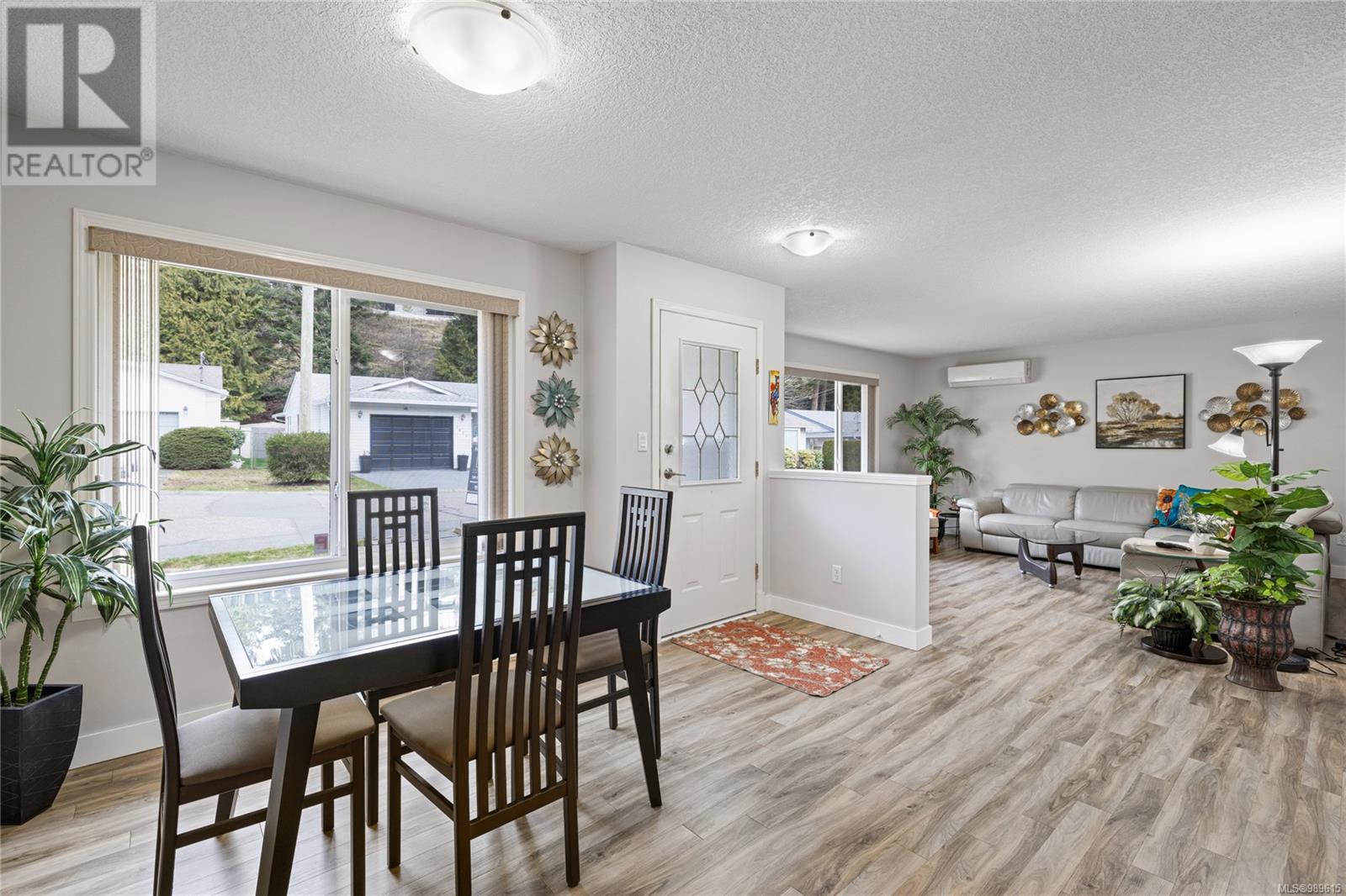 Property at 3635 Rockcliffe Dr image 5