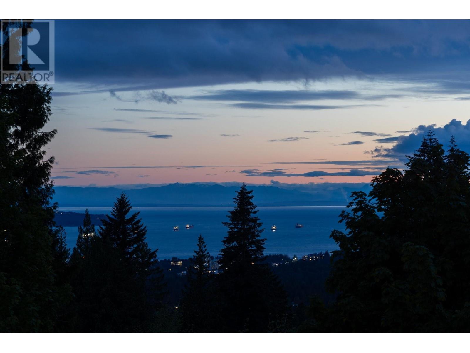 4221 St. Pauls Avenue, North Vancouver, British Columbia  V7N 1T4 - Photo 38 - R2972329