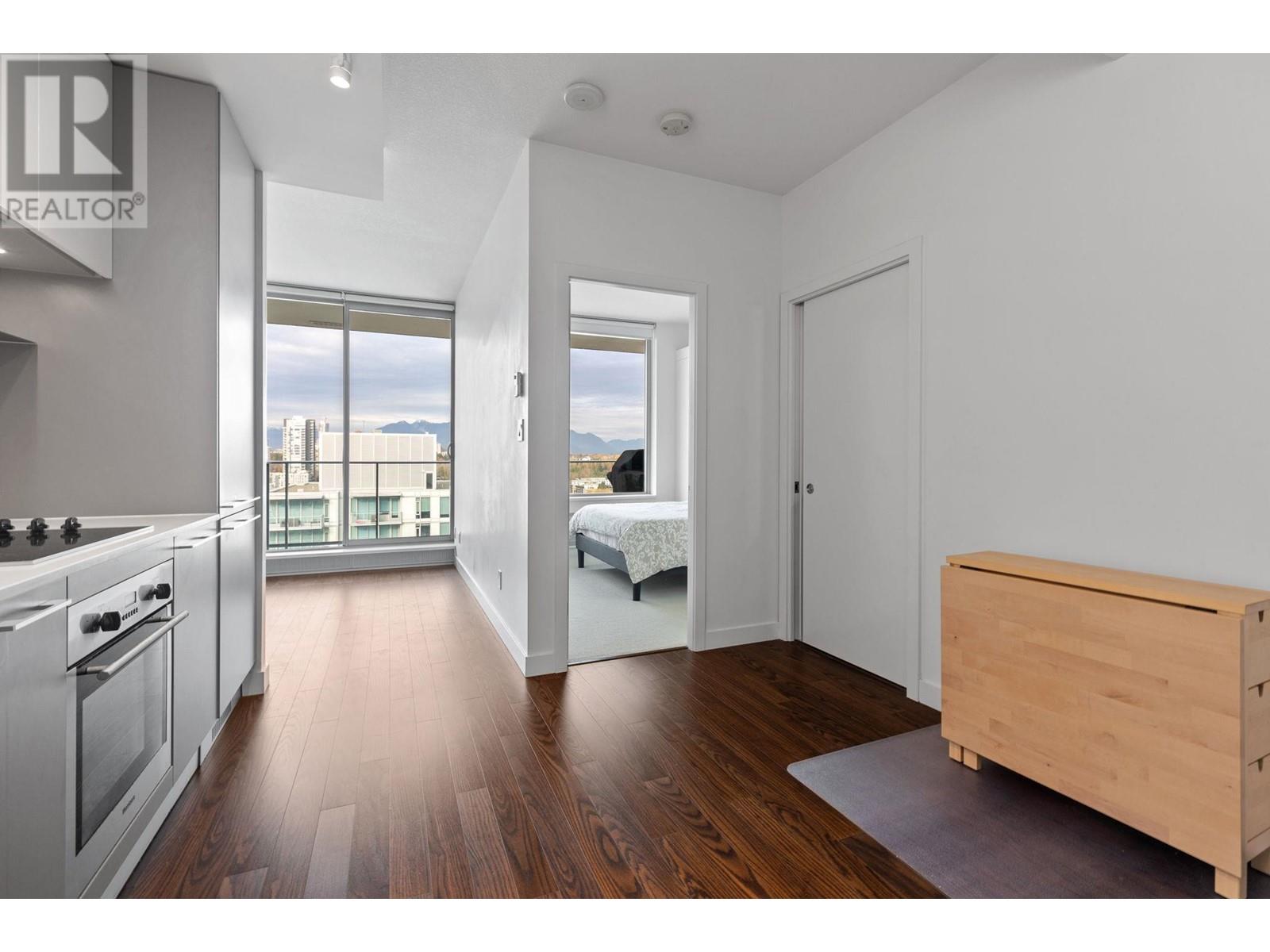 3003 8131 Nunavut Lane, Vancouver, British Columbia  V5X 0E2 - Photo 2 - R2973952
