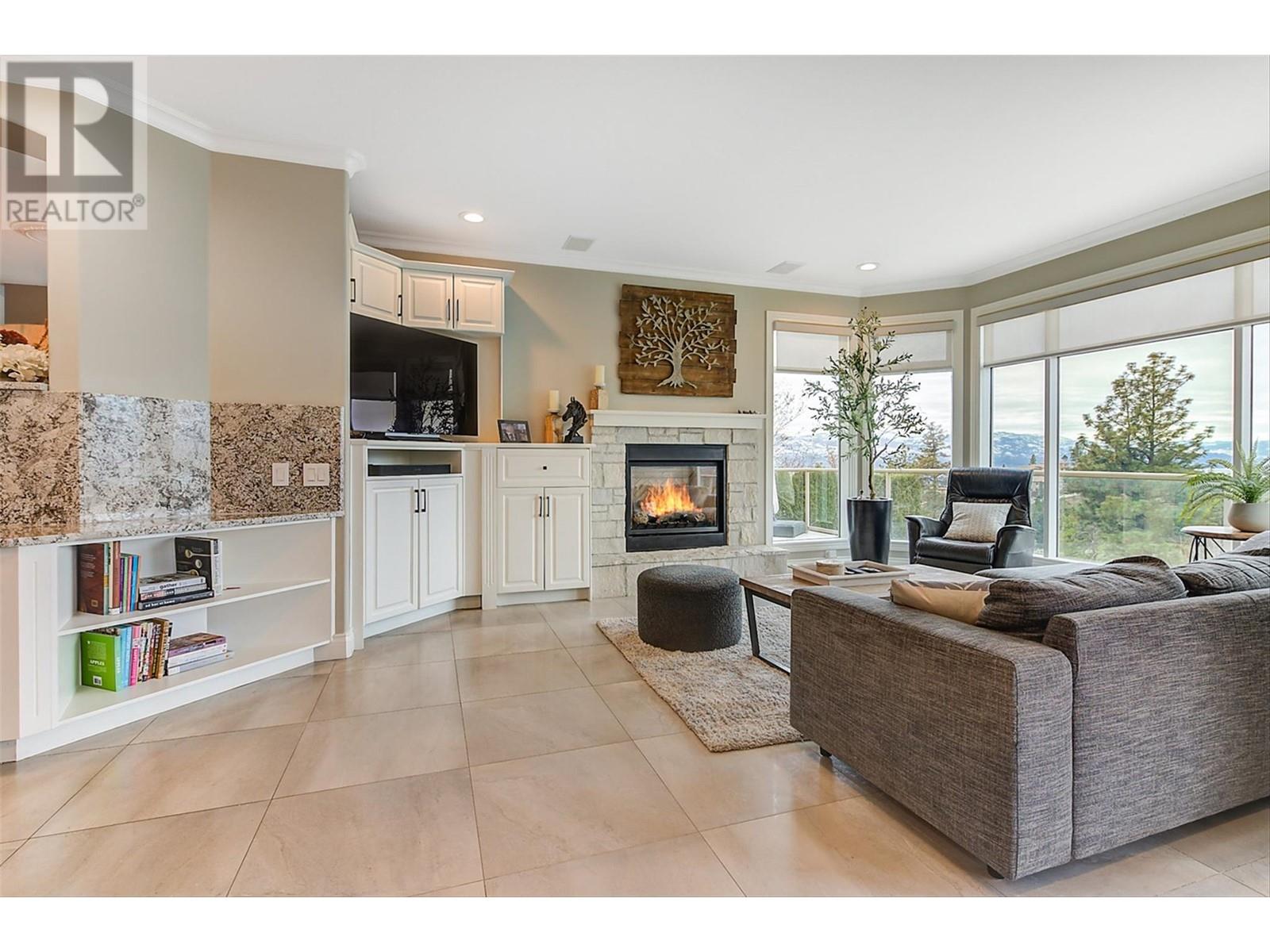 Property at 972 Skeena Drive image 2