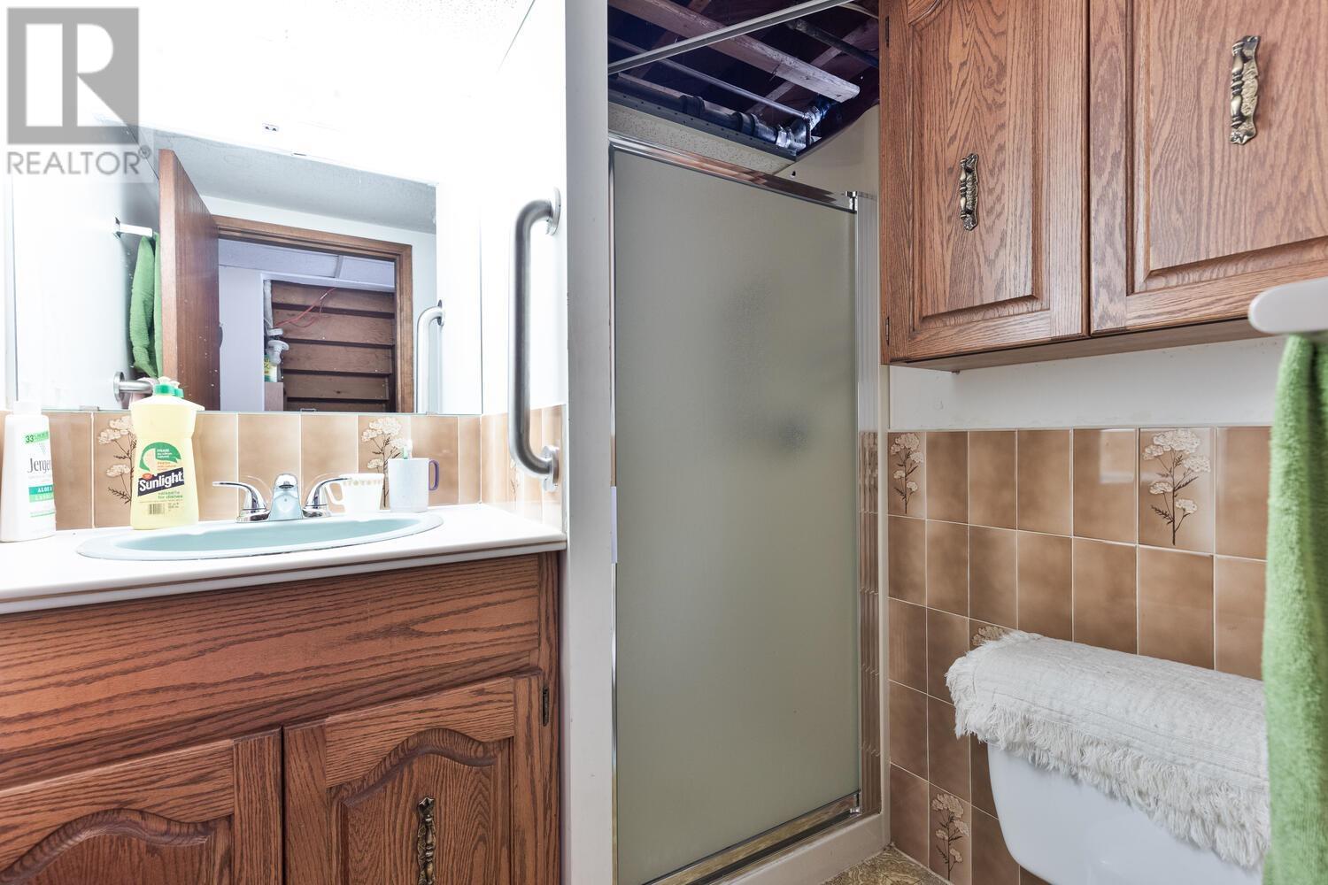 739 Schoolhouse Street, Coquitlam, British Columbia  V3J 5S1 - Photo 18 - R2973892