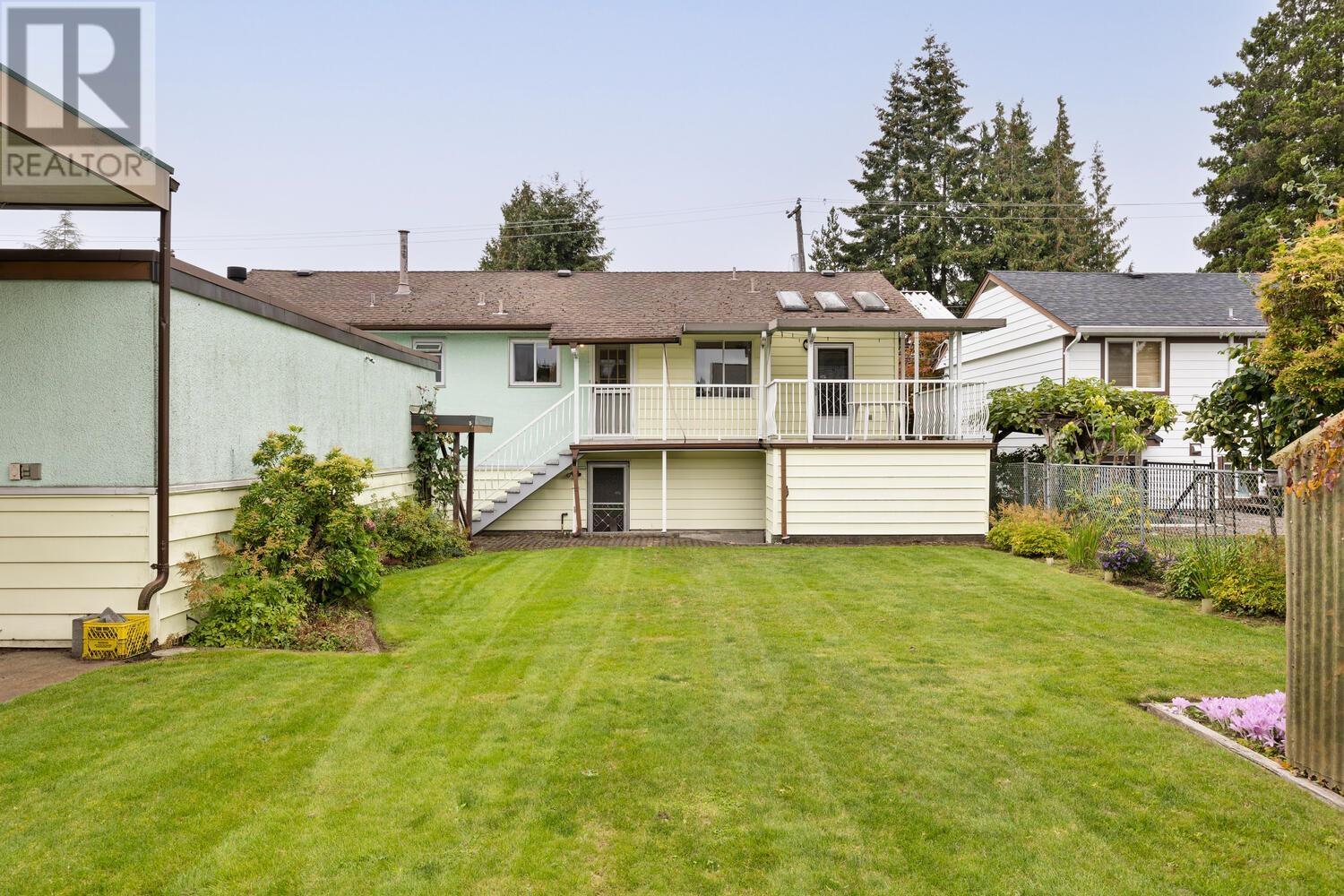 739 Schoolhouse Street, Coquitlam, British Columbia  V3J 5S1 - Photo 25 - R2973892