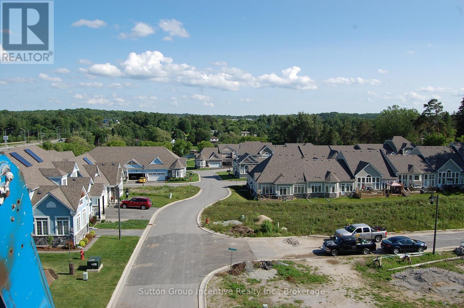 11 Leeds Court, Bracebridge, Ontario  P1L 0B7 - Photo 5 - X12002494