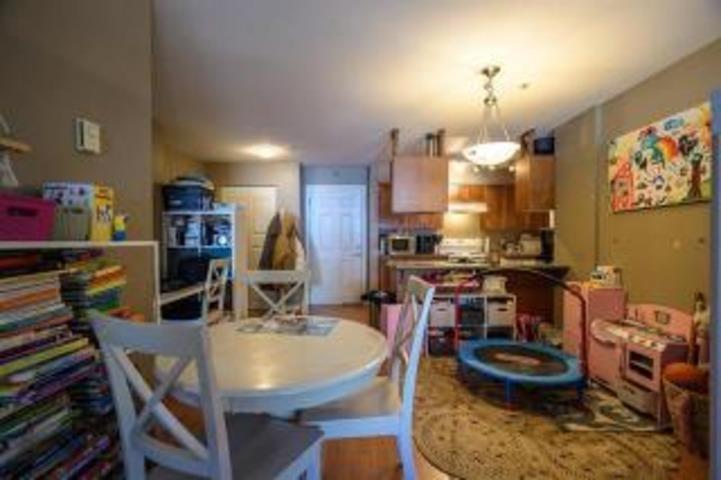 312 33960 Old Yale Road, Abbotsford, British Columbia  V2S 2J9 - Photo 3 - R2973151