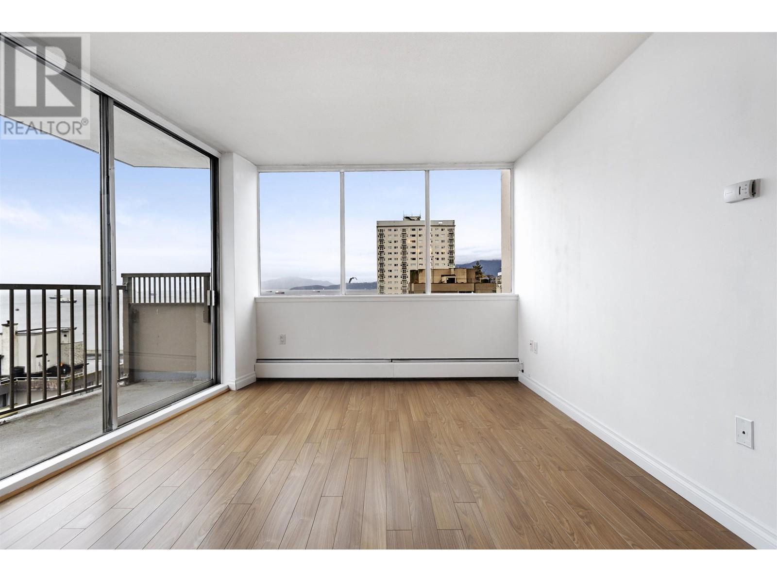 Listing Picture 7 of 22 : 1701 1251 CARDERO STREET, Vancouver / 溫哥華 - 魯藝地產 Yvonne Lu Group - MLS Medallion Club Member