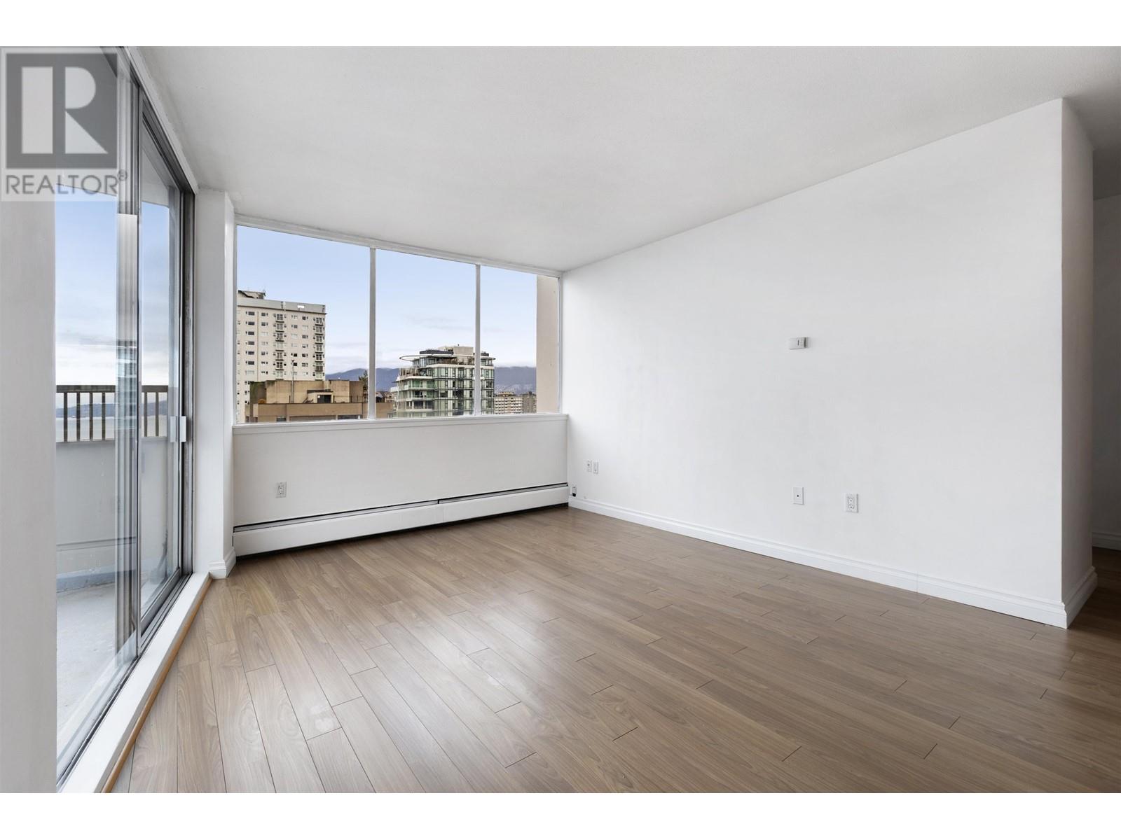 Listing Picture 6 of 22 : 1701 1251 CARDERO STREET, Vancouver / 溫哥華 - 魯藝地產 Yvonne Lu Group - MLS Medallion Club Member