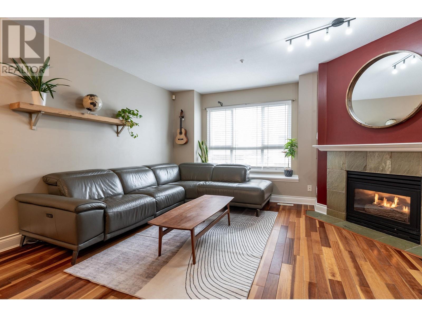 Listing Picture 12 of 25 : 2868 SOTAO AVENUE, Vancouver / 溫哥華 - 魯藝地產 Yvonne Lu Group - MLS Medallion Club Member